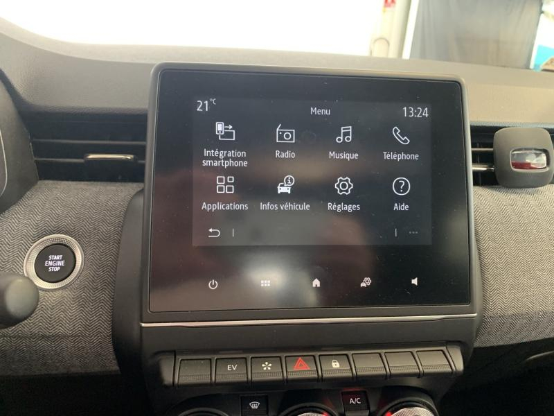 RENAULT Clio d’occasion à vendre à CHENNEVIÈRES-SUR-MARNE chez ADP - SOVEA 94 (Photo 16)