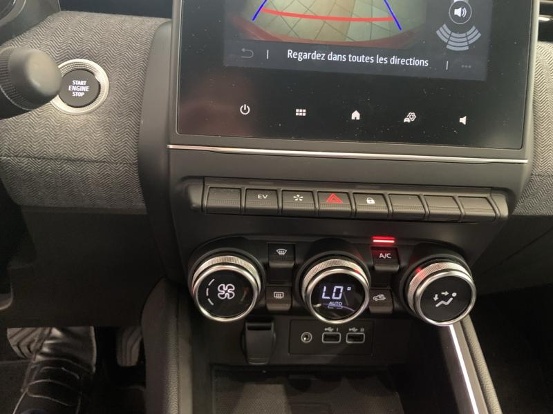 RENAULT Clio d’occasion à vendre à CHENNEVIÈRES-SUR-MARNE chez ADP - SOVEA 94 (Photo 18)