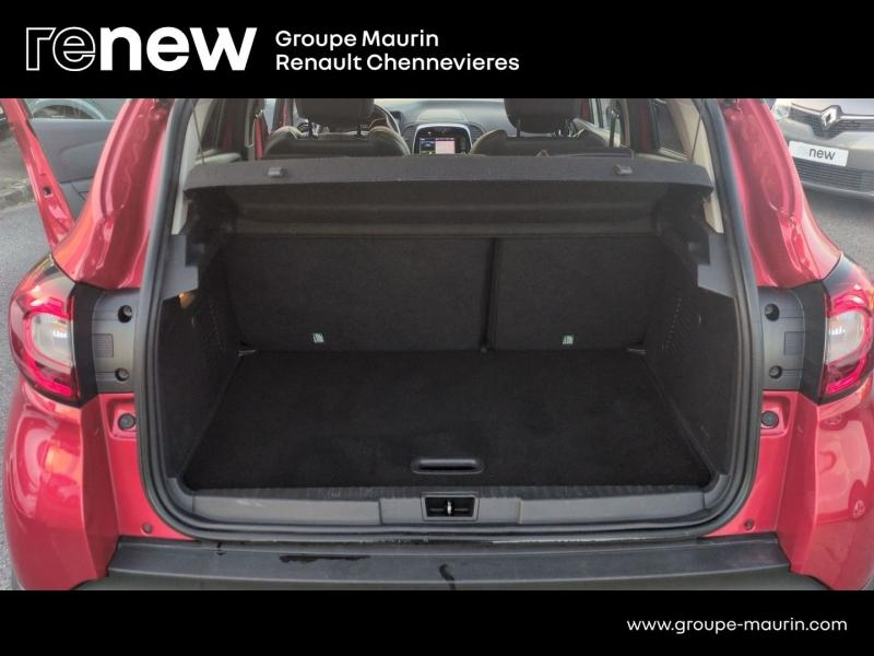 RENAULT Captur d’occasion à vendre à CHENNEVIÈRES-SUR-MARNE chez ADP - SOVEA 94 (Photo 13)