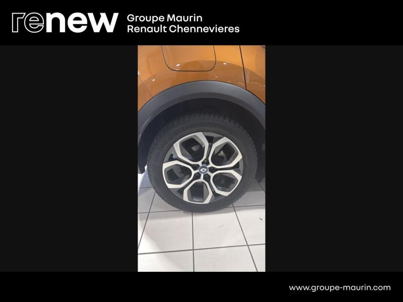RENAULT Captur d’occasion à vendre à CHENNEVIÈRES-SUR-MARNE chez ADP - SOVEA 94 (Photo 19)