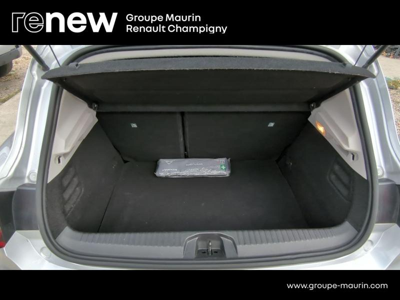 RENAULT Clio d’occasion à vendre à CHENNEVIÈRES-SUR-MARNE chez ADP - SOVEA 94 (Photo 10)
