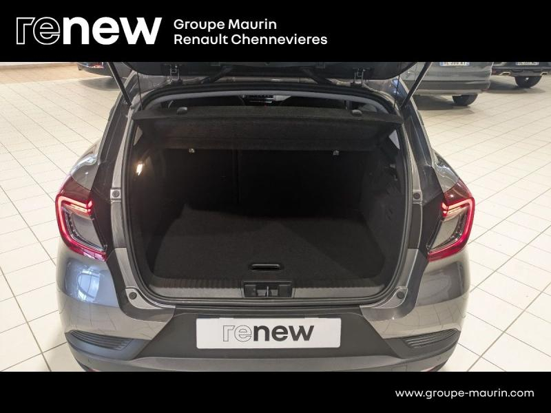 RENAULT Captur d’occasion à vendre à CHENNEVIÈRES-SUR-MARNE chez ADP - SOVEA 94 (Photo 14)