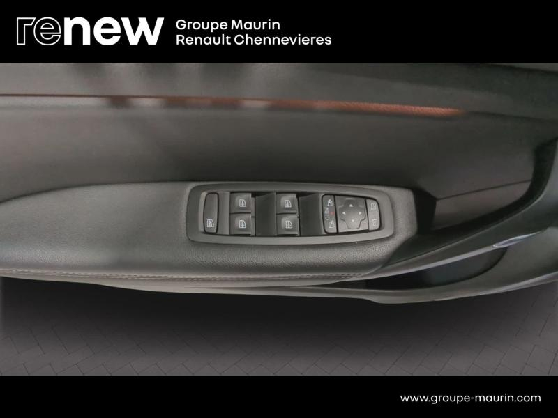 RENAULT Megane d’occasion à vendre à CHENNEVIÈRES-SUR-MARNE chez ADP - SOVEA 94 (Photo 17)