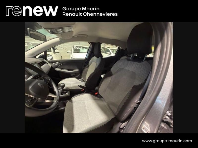 RENAULT Clio d’occasion à vendre à CHENNEVIÈRES-SUR-MARNE chez ADP - SOVEA 94 (Photo 16)