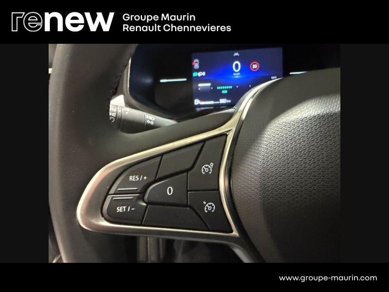 RENAULT Clio d’occasion à vendre à CHENNEVIÈRES-SUR-MARNE chez ADP - SOVEA 94 (Photo 19)