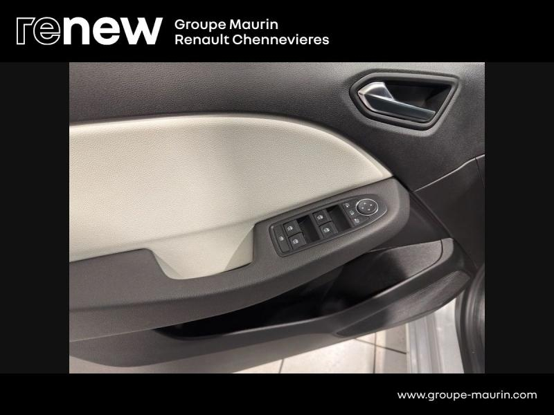 RENAULT Clio d’occasion à vendre à CHENNEVIÈRES-SUR-MARNE chez ADP - SOVEA 94 (Photo 16)