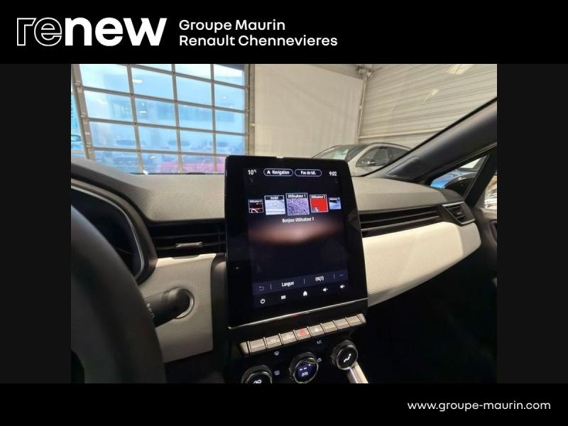 RENAULT Clio d’occasion à vendre à CHENNEVIÈRES-SUR-MARNE chez ADP - SOVEA 94 (Photo 18)