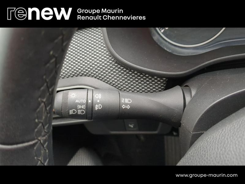 DACIA Sandero d’occasion à vendre à CHENNEVIÈRES-SUR-MARNE chez ADP - SOVEA 94 (Photo 18)