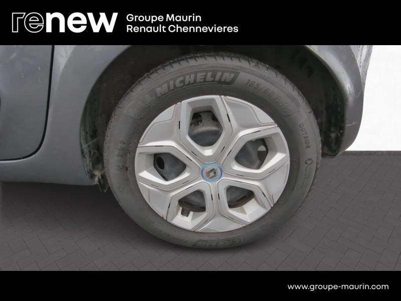 RENAULT Twingo d’occasion à vendre à CHENNEVIÈRES-SUR-MARNE chez ADP - SOVEA 94 (Photo 10)