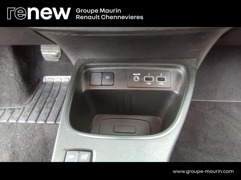 RENAULT Twingo d’occasion à vendre à CHENNEVIÈRES-SUR-MARNE chez ADP - SOVEA 94 (Photo 15)