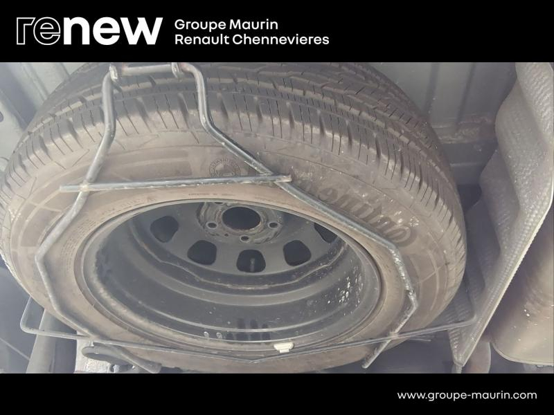 DACIA Duster d’occasion à vendre à CHENNEVIÈRES-SUR-MARNE chez ADP - SOVEA 94 (Photo 16)