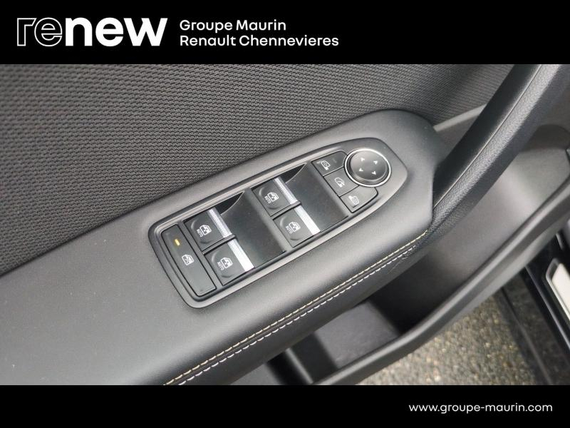 RENAULT  d’occasion à vendre à CHENNEVIÈRES-SUR-MARNE chez ADP - SOVEA 94 (Photo 16)