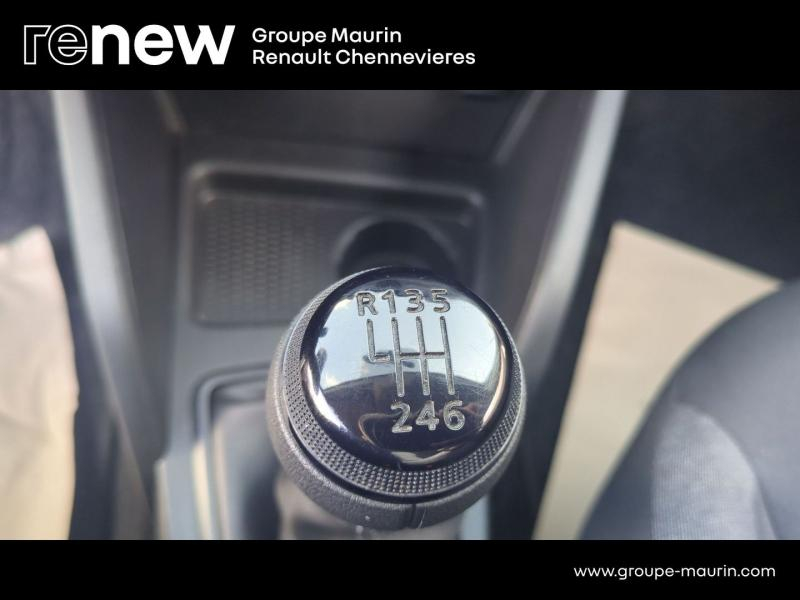 DACIA Duster d’occasion à vendre à CHENNEVIÈRES-SUR-MARNE chez ADP - SOVEA 94 (Photo 15)