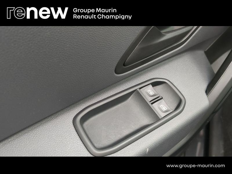 DACIA Duster d’occasion à vendre à CHENNEVIÈRES-SUR-MARNE chez ADP - SOVEA 94 (Photo 20)