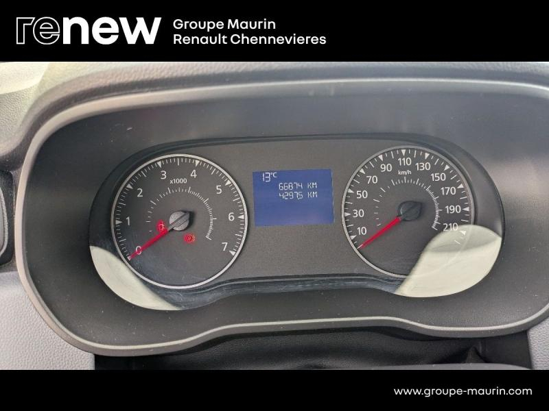 DACIA Duster d’occasion à vendre à CHENNEVIÈRES-SUR-MARNE chez ADP - SOVEA 94 (Photo 17)