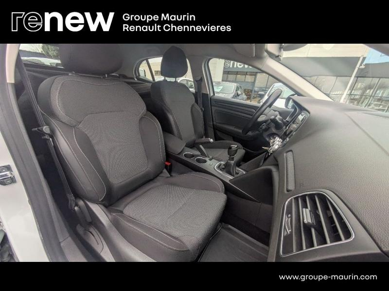 RENAULT Megane Sté VUL d’occasion à vendre à CHENNEVIÈRES-SUR-MARNE chez ADP - SOVEA 94 (Photo 12)