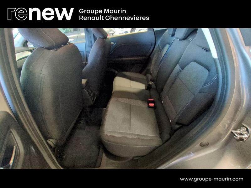 RENAULT Captur d’occasion à vendre à CHENNEVIÈRES-SUR-MARNE chez ADP - SOVEA 94 (Photo 11)