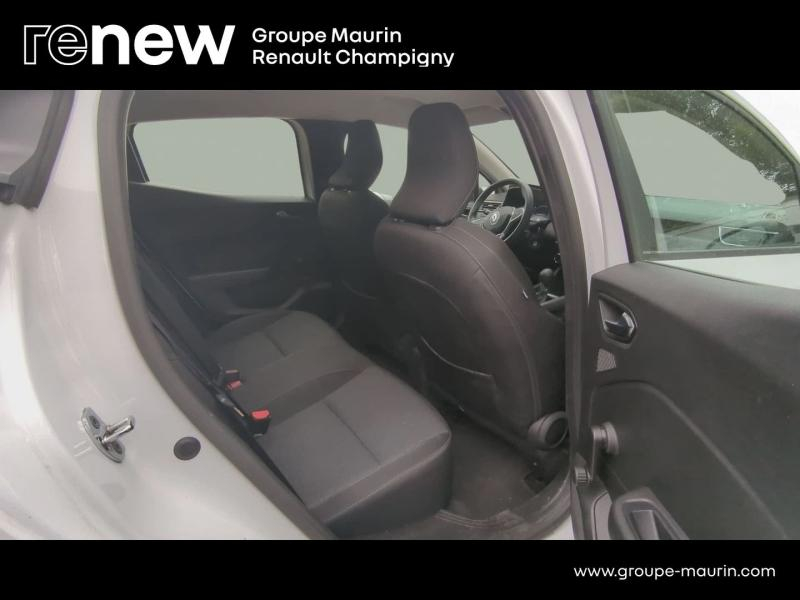 RENAULT Clio d’occasion à vendre à CHENNEVIÈRES-SUR-MARNE chez ADP - SOVEA 94 (Photo 12)