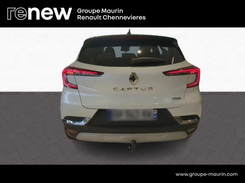 RENAULT Captur d’occasion à vendre à CHENNEVIÈRES-SUR-MARNE chez ADP - SOVEA 94 (Photo 6)