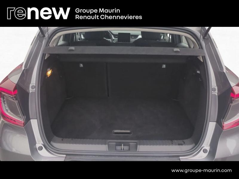 RENAULT Captur d’occasion à vendre à CHENNEVIÈRES-SUR-MARNE chez ADP - SOVEA 94 (Photo 14)