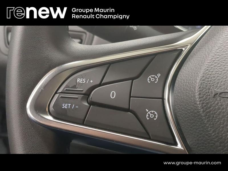 RENAULT Captur d’occasion à vendre à CHENNEVIÈRES-SUR-MARNE chez ADP - SOVEA 94 (Photo 20)