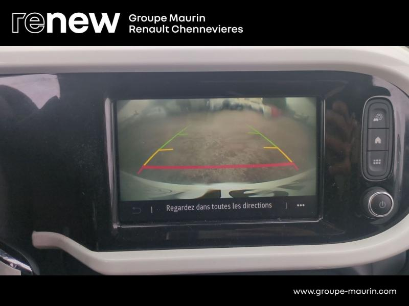 RENAULT Twingo d’occasion à vendre à CHENNEVIÈRES-SUR-MARNE chez ADP - SOVEA 94 (Photo 14)