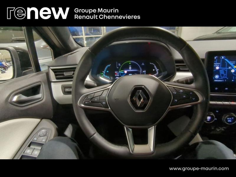 RENAULT Clio d’occasion à vendre à CHENNEVIÈRES-SUR-MARNE chez ADP - SOVEA 94 (Photo 15)