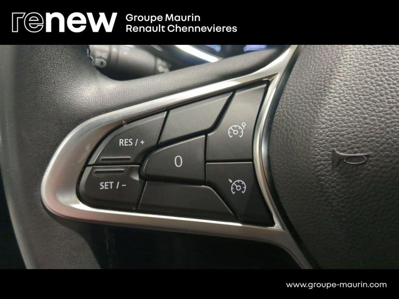 RENAULT Clio d’occasion à vendre à CHENNEVIÈRES-SUR-MARNE chez ADP - SOVEA 94 (Photo 16)