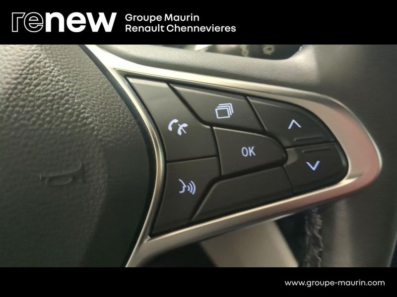 RENAULT Clio d’occasion à vendre à CHENNEVIÈRES-SUR-MARNE chez ADP - SOVEA 94 (Photo 17)