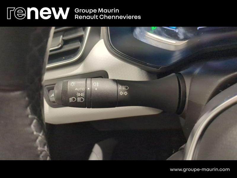 RENAULT Clio d’occasion à vendre à CHENNEVIÈRES-SUR-MARNE chez ADP - SOVEA 94 (Photo 18)