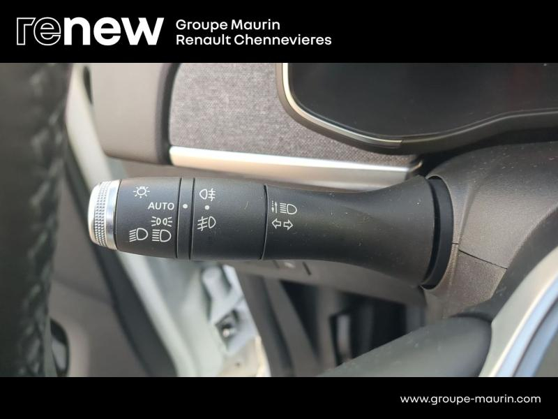 RENAULT Zoe d’occasion à vendre à CHENNEVIÈRES-SUR-MARNE chez ADP - SOVEA 94 (Photo 18)