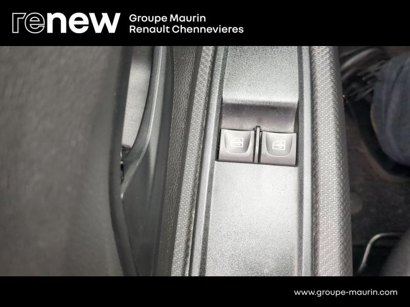 DACIA Sandero d’occasion à vendre à CHENNEVIÈRES-SUR-MARNE chez ADP - SOVEA 94 (Photo 19)