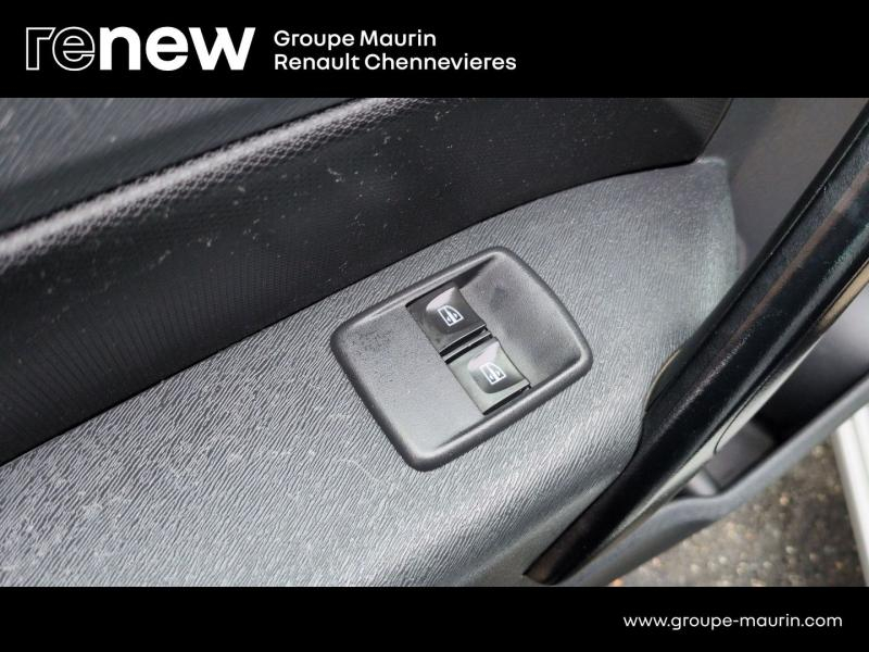 RENAULT Kangoo d’occasion à vendre à CHENNEVIÈRES-SUR-MARNE chez ADP - SOVEA 94 (Photo 14)