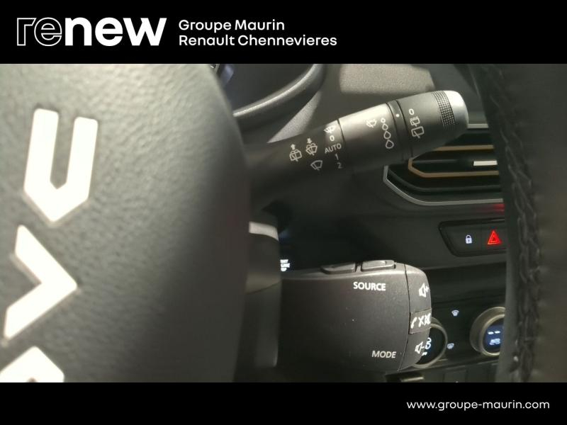 DACIA Sandero d’occasion à vendre à CHENNEVIÈRES-SUR-MARNE chez ADP - SOVEA 94 (Photo 19)