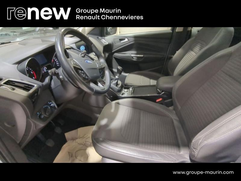 FORD Kuga d’occasion à vendre à CHENNEVIÈRES-SUR-MARNE chez ADP - SOVEA 94 (Photo 9)