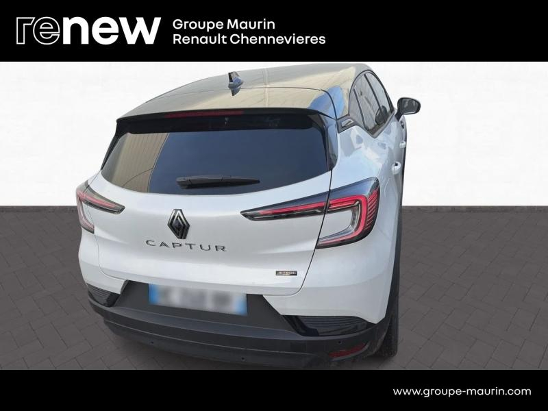 RENAULT Captur d’occasion à vendre à CHENNEVIÈRES-SUR-MARNE chez ADP - SOVEA 94 (Photo 5)