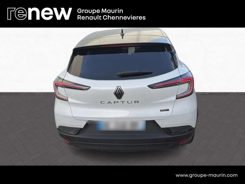 RENAULT Captur d’occasion à vendre à CHENNEVIÈRES-SUR-MARNE chez ADP - SOVEA 94 (Photo 6)