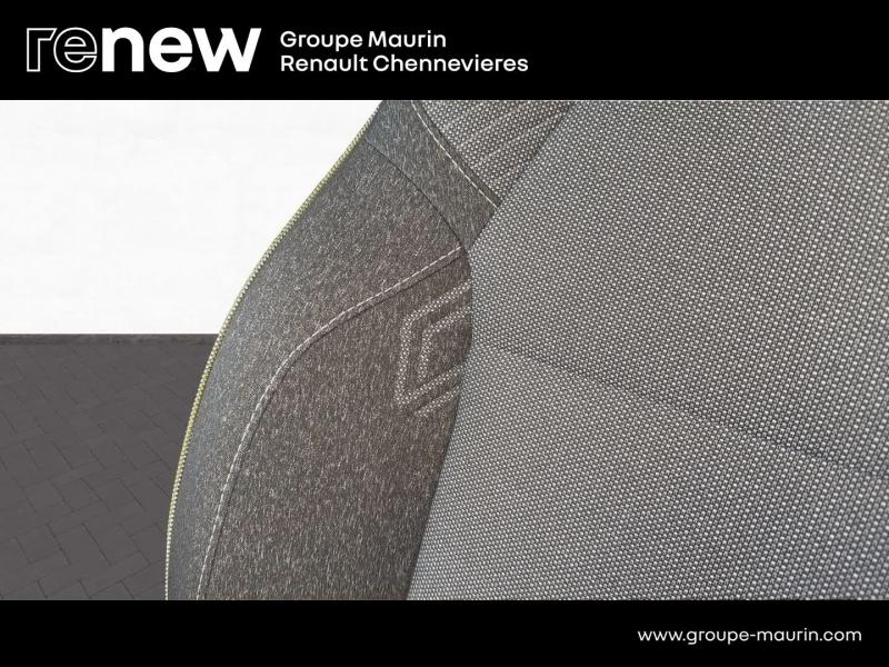 RENAULT Captur d’occasion à vendre à CHENNEVIÈRES-SUR-MARNE chez ADP - SOVEA 94 (Photo 15)