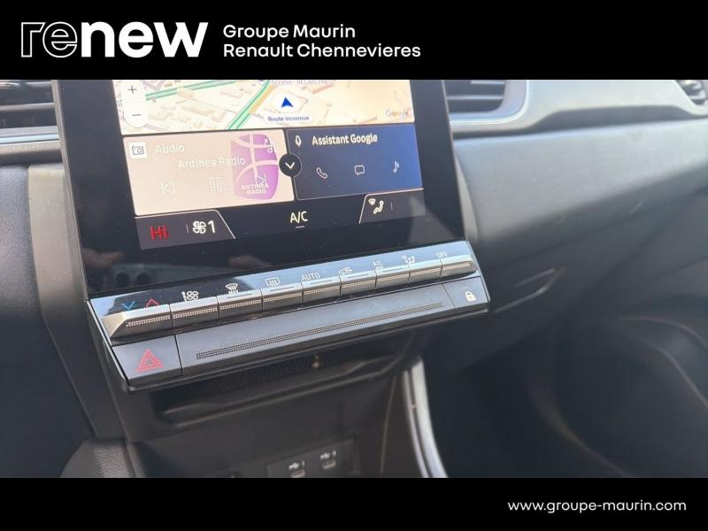 RENAULT Captur d’occasion à vendre à CHENNEVIÈRES-SUR-MARNE chez ADP - SOVEA 94 (Photo 20)