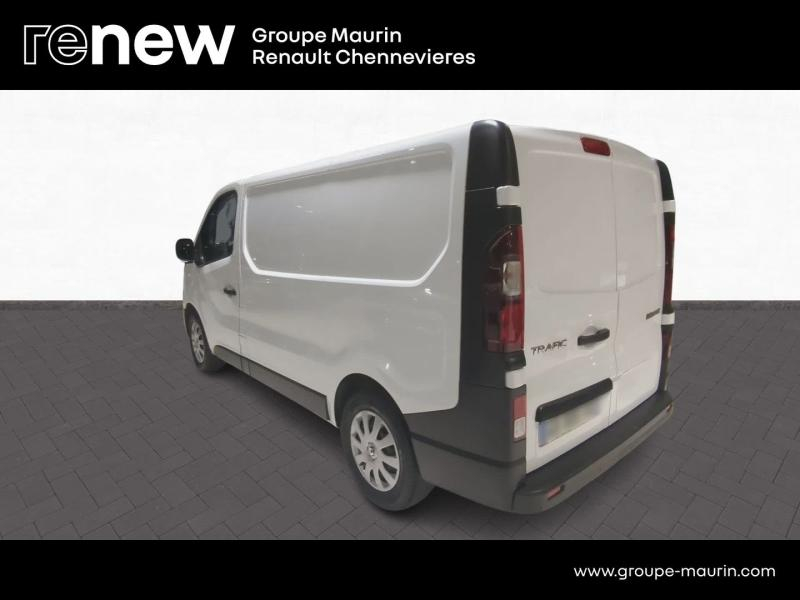 RENAULT Trafic Fg VUL d’occasion à vendre à CHENNEVIÈRES-SUR-MARNE chez ADP - SOVEA 94 (Photo 7)