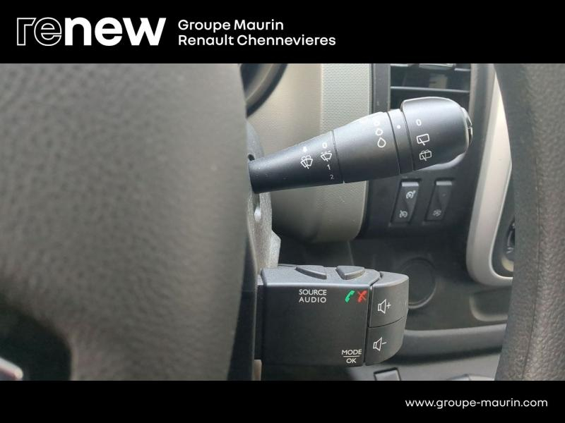 RENAULT Trafic Combi d’occasion à vendre à CHENNEVIÈRES-SUR-MARNE chez ADP - SOVEA 94 (Photo 18)