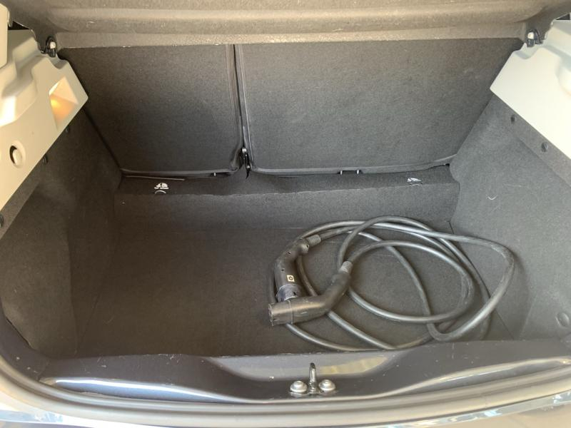 RENAULT Zoe d’occasion à vendre à CHENNEVIÈRES-SUR-MARNE chez ADP - SOVEA 94 (Photo 5)