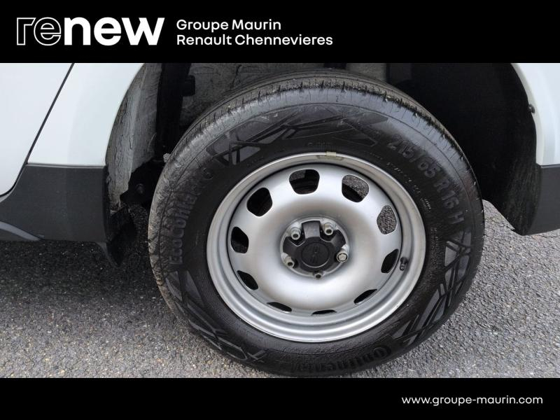 DACIA Duster d’occasion à vendre à CHENNEVIÈRES-SUR-MARNE chez ADP - SOVEA 94 (Photo 8)