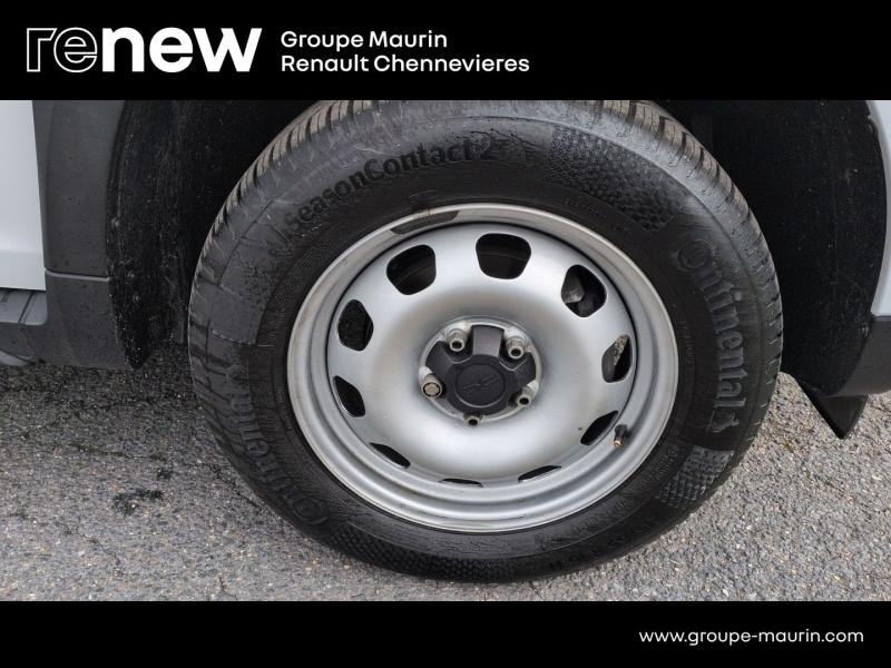 DACIA Duster d’occasion à vendre à CHENNEVIÈRES-SUR-MARNE chez ADP - SOVEA 94 (Photo 10)