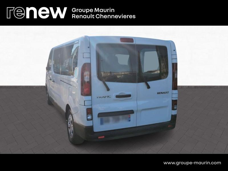 RENAULT Trafic Combi d’occasion à vendre à CHENNEVIÈRES-SUR-MARNE chez ADP - SOVEA 94 (Photo 8)