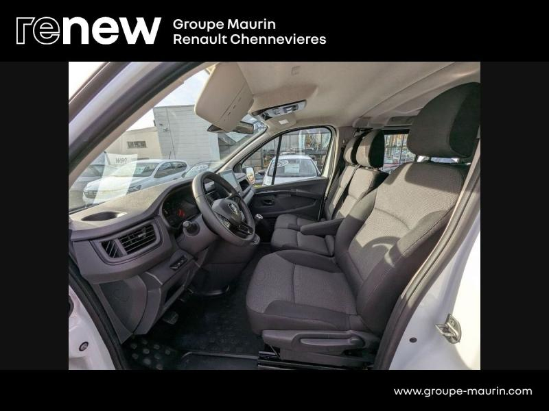 RENAULT Trafic Combi d’occasion à vendre à CHENNEVIÈRES-SUR-MARNE chez ADP - SOVEA 94 (Photo 17)