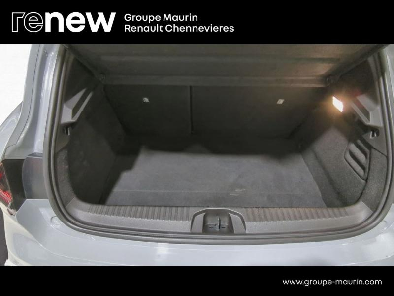 RENAULT Clio d’occasion à vendre à CHENNEVIÈRES-SUR-MARNE chez ADP - SOVEA 94 (Photo 9)