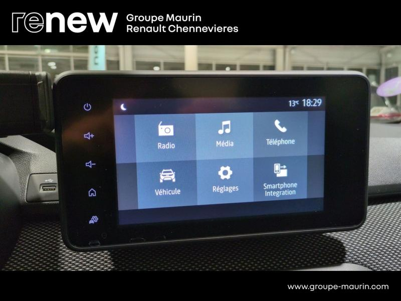 DACIA Sandero d’occasion à vendre à CHENNEVIÈRES-SUR-MARNE chez ADP - SOVEA 94 (Photo 15)