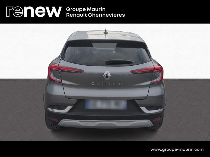 RENAULT Captur d’occasion à vendre à CHENNEVIÈRES-SUR-MARNE chez ADP - SOVEA 94 (Photo 7)