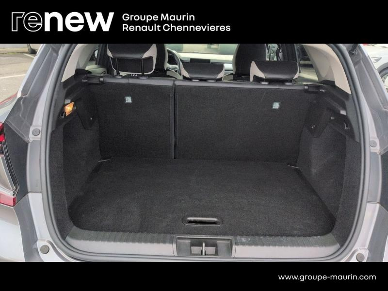 RENAULT Captur d’occasion à vendre à CHENNEVIÈRES-SUR-MARNE chez ADP - SOVEA 94 (Photo 9)